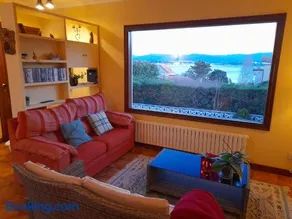 Casa con vistas a 100 metros de una playa en Panxón - Image 3