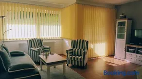 Pinewood Valley Oasis - Image 2
