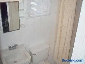 Johnstown Motel - Image 5