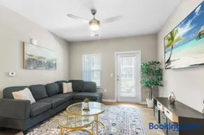 Luxury Living: 1BR Condo w/ Resort-Style Amenities - Image 1