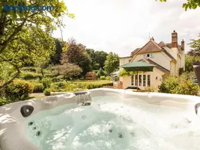 Valley House - Image 2