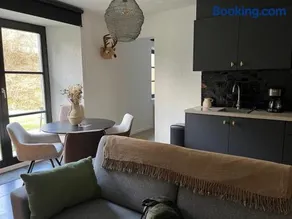 Gezellig appartement met terras in het groen - Image 1