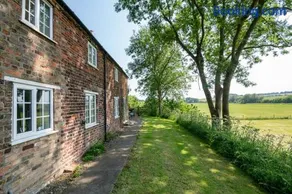 Marris Cottage - Image 2