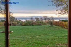 Cozy Little Annex With A Sea View - Image 2