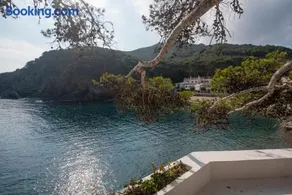 3 bedroom in first sea line in Sa Tuna Begur H02 - Image 3
