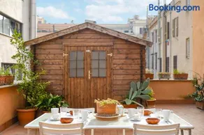 Spacious Apartment with Big Terrace at Colosseum - Image 2
