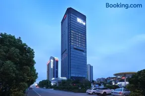Orange Crystal Hotel Nantong Xinghu 101 Plaza - Image 1