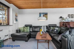 Cozy Holiday Home Near Lild Strand - Image 4