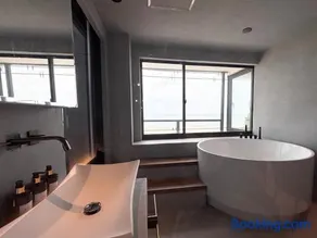 Hotel Penthouse - Image 3