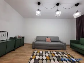 Spacious & Fresh Apartment - Image 3