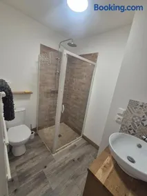 Comfortable one-story studio apartment - Image 4