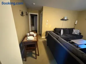 Lower suite in family friendly townhome - Image 2
