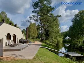 Rabbit Hole Hotel - Image 1