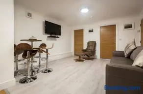 Guest home 10 Bed bunkhouse - Image 5