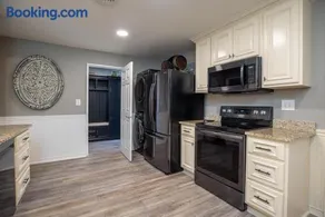573 Queen's Grant - Image 3