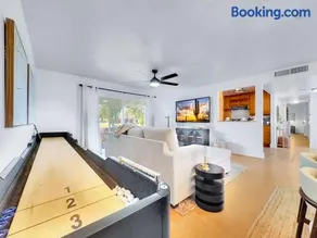Revolta Fairway Retreat - Image 3