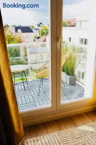 Charming apartment - private parking, balcony - Image 2
