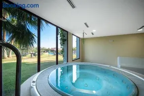 Luxury apartament in Benahavis - Image 4