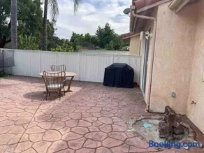 Family-Friendly Sunny SD Escape, Sleeps 8, Beach, Zoo, Downtown & Convention Center - Image 2