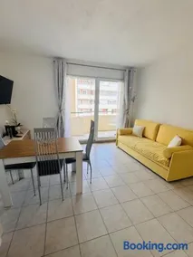 AZUREA 2P lumineux, Nice Plage, Parking, Clim - Image 1