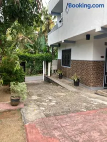Penthouse Galle - Image 5