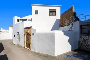 IOANNAS ARCH HOUSE a - Image 1