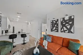 Chic 1 Bedroom on the Belt line - Image 1