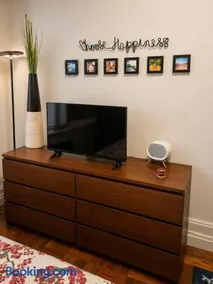 Stylish Private Br Near Manhattan - Astoria Nyc - Image 5
