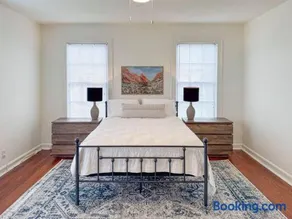 New Comfy Bungalow on Washington-Dedicated Office - Image 2