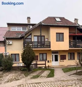 Levendula Apartman - Image 1