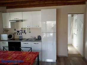 Single storey 40m² bordering pine forest and spa - Image 3