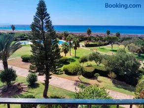 Sisos Place, Ático primera línea de playa - Image 1
