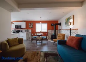 eARTh studios GallerySuite - Image 2