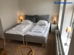 Slotsgaarden ved Hesten med gratis parkering - Image 3