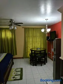 Sandcastle apartments E9 - Image 3