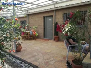 Sunny holiday home - Image 1