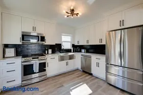 Cozy & Modern SLC Home: Yard, 6 Mi to Dtwn! - Image 2