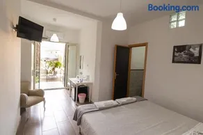 Al Qatta Bed & Breakfast - Image 1
