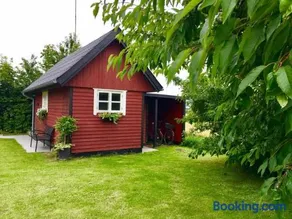 Ølholm Cottage Bed & Breakfast - Image 1