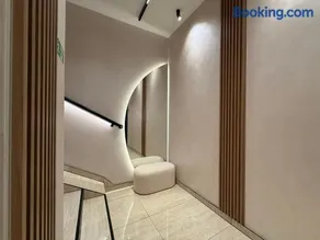 Central Lux - Image 4