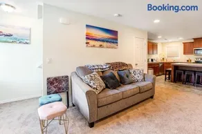 RJD Beachside Vacation Home B - Image 2