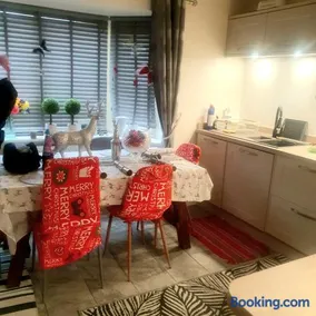 Home Stay Sunningdale - Image 4