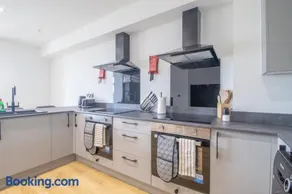 Alexandra Apartment - Single Room #1 - Image 3