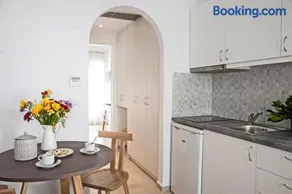 Aelia Apartments - Image 3