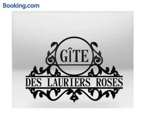 Gîte des Lauriers Roses - Piscine collective, Spas et jardins privés - 7 kms de la plage de Lespecier - Image 1