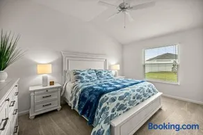 New 2BR The Villages | Golf Cart | Eastport Sq. - Image 1