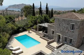 Miss Valentina-Modern Stone Villa in Aegina - Image 2