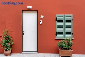 Casina Rossa - Image 1