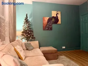 The Rose- Grd Floor, 2-5 Beds, SmartTV, Uni, Tram, M250 Fibre - Image 3