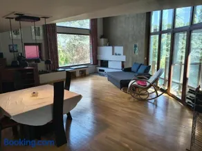 Spacious apartment in a quiet location, large terraces - Image 1